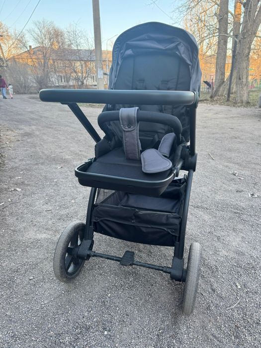 Продаётся коляска Tomix Walker