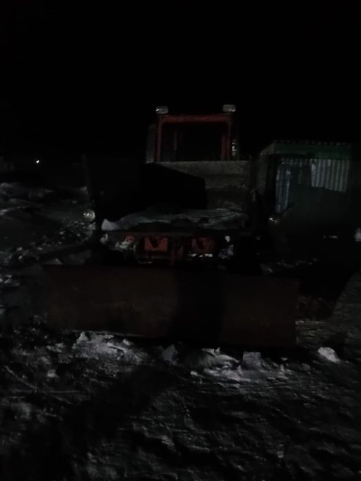 Продам трактор среднее состояние