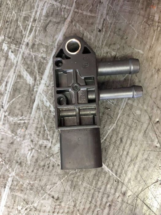 senzor presiune 2.0 tdi  audi a3 8p