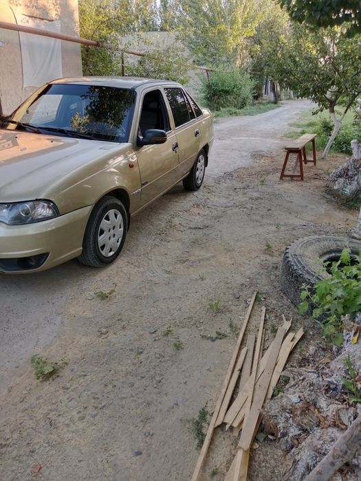 Нексия 2 сотилади