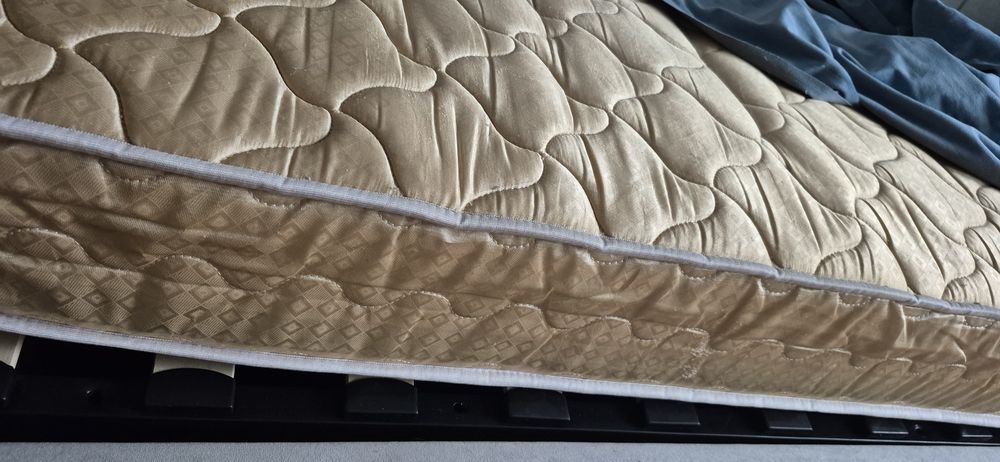 Матрас 200×80×20