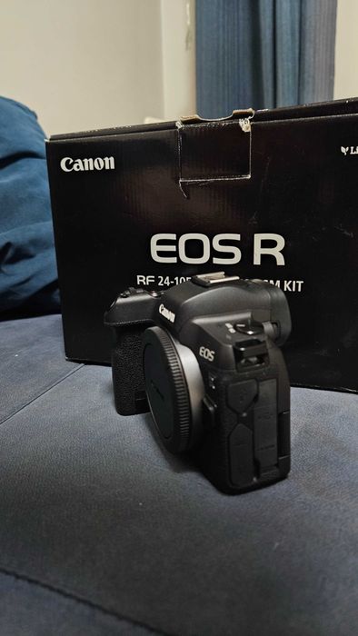 Продам камеру Canon r