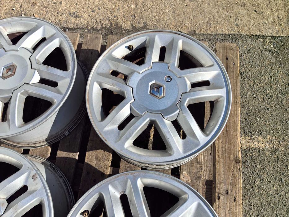 16 цола 4 х 100 мм РЕНО / Дачия - 6,5 Инча ЕТ 49