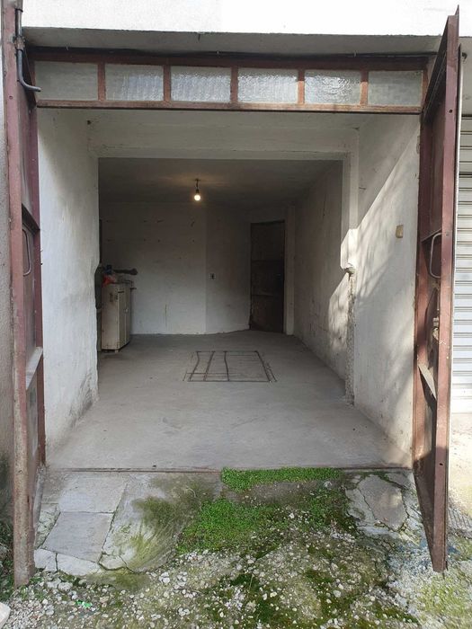 Гараж / Склад - подходящ за съхранение