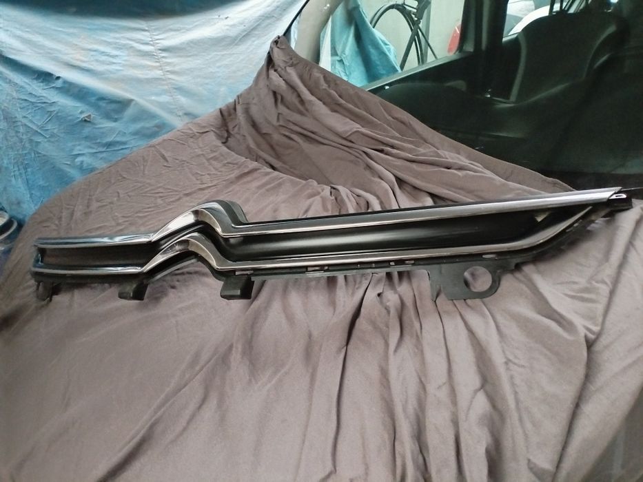 Решетка грил Ситроен Пикасо Citroen Picasso 2015 /2019г