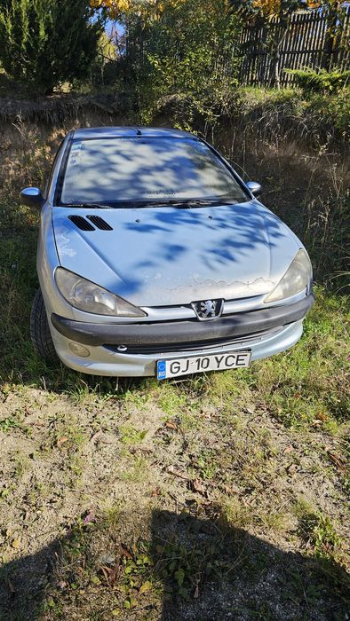 Peugot 2006  1.4 benzina