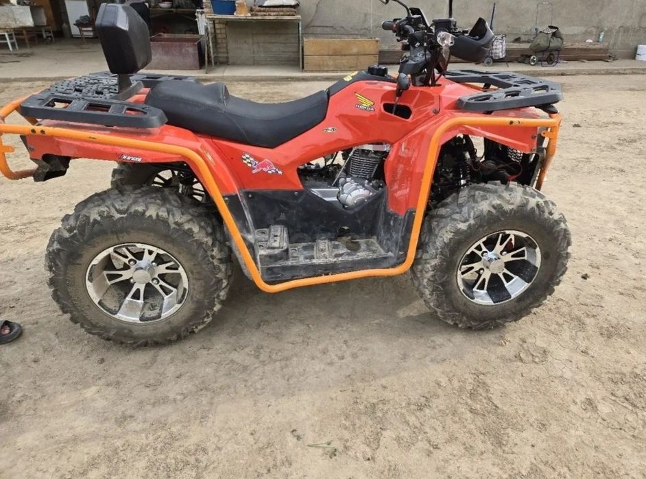 Продаю квадроцикл