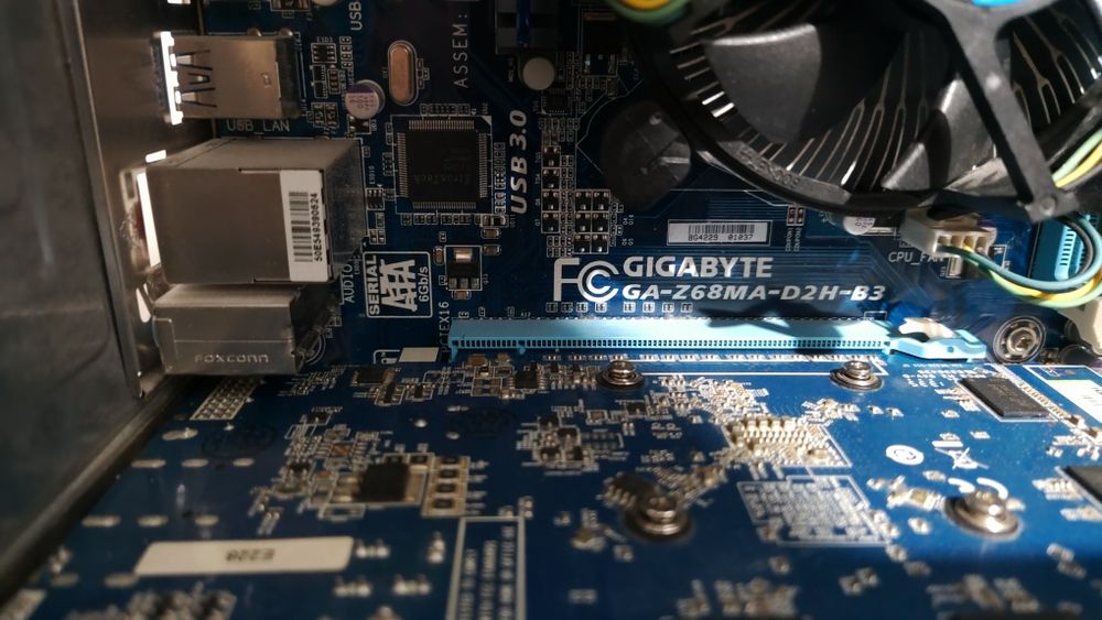 Dell optiplex 790 + inca un PC + placa baza cu i3 3220