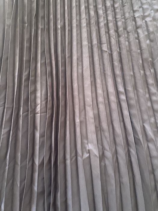 Нова черна пола солей