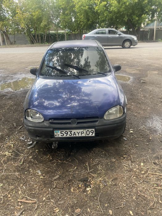 Продаю опель корса не на хаду