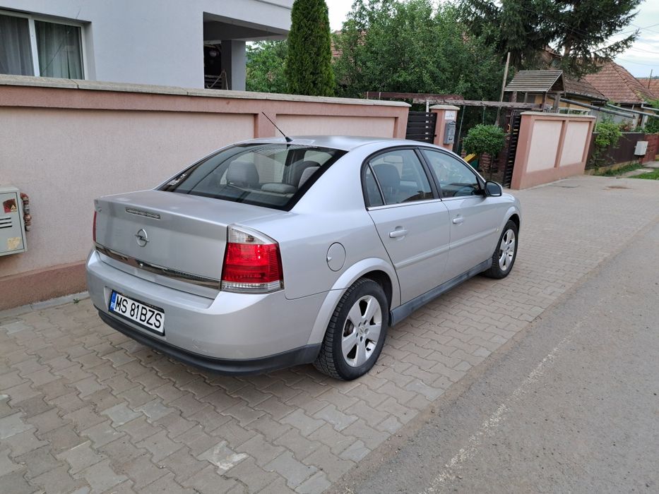 OPEL Vectra 2004