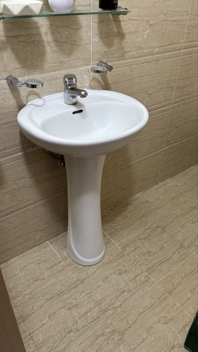 Продам раковину 2 шт.