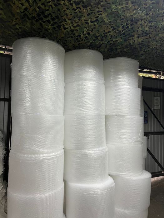 Упаковочный материал. Воздушно-пузырчатая пленка (пупырышки), пузырьки ...