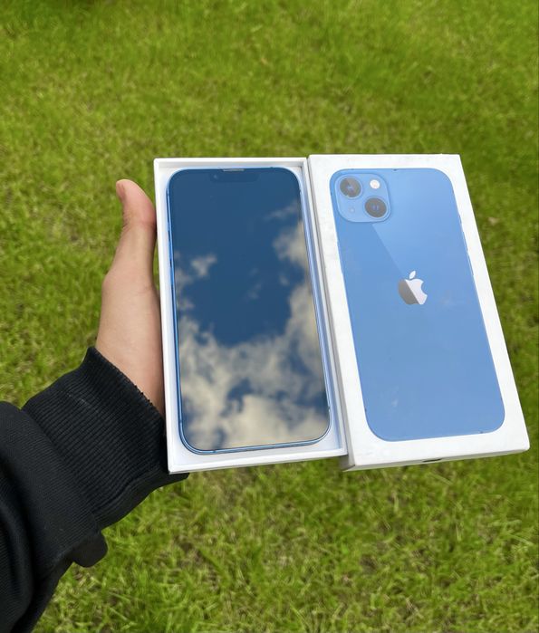 iPhone 13 128ГБ. ИДЕАЛ