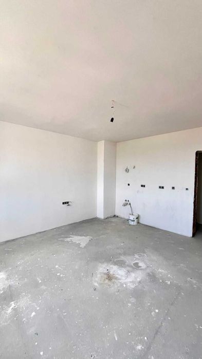 Продава се Тристаен апартамент в София, Център - 82 кв.м за 2135 €/кв.м - Снимка #4