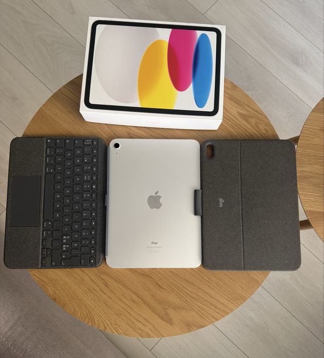 iPad 10 (Gen 10) 64GB Wi-Fi Silver + Husă Logitech Combo Touch + Cutie
