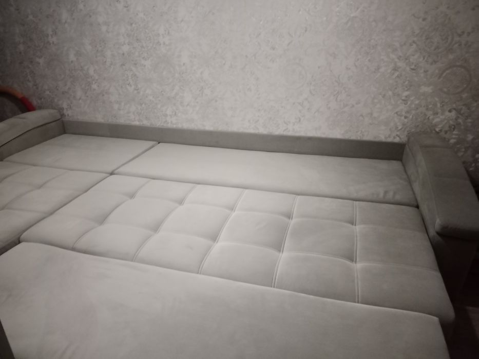 Продам диван! Состояние хорошее,чистый ,