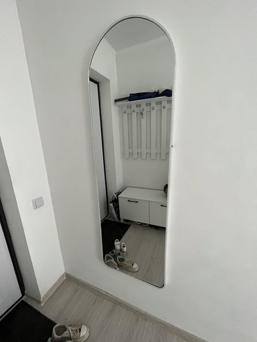 Прихожая с зеркалом