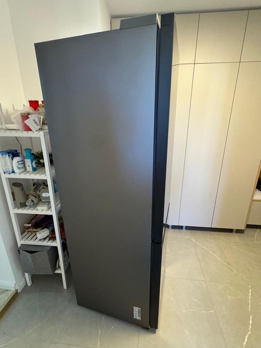 Combina frigorifica SAMSUNG RB34A7B5E22/EF, Bespoke, No Frost, 344 l, H 185.3 cm, Clasa E, All-Around Cooling, negru