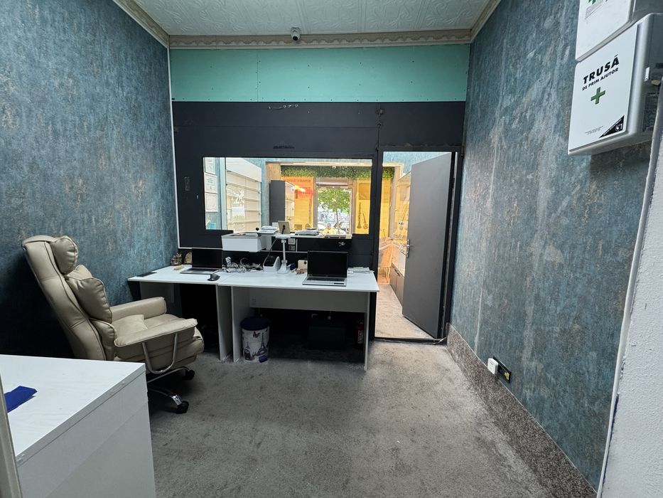 Predau afacere la cheie Amanet si service GSM