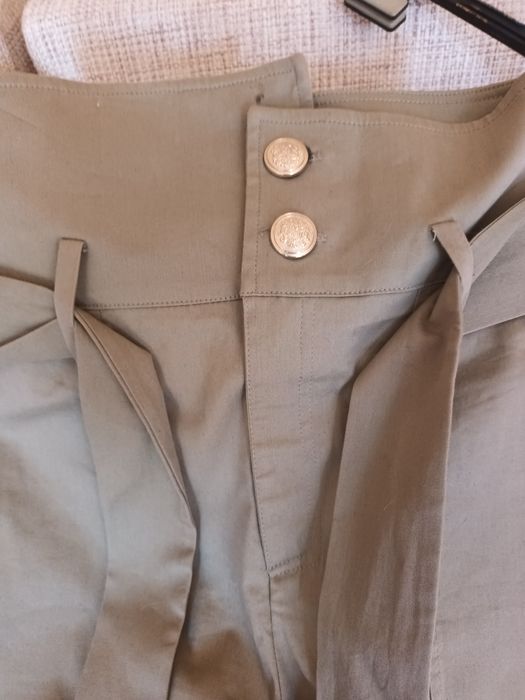 Продам джинсы синие и брюки плащевка