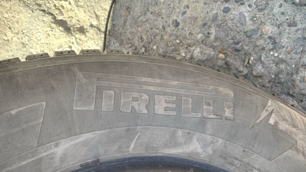 Продам зимнии шины PIRELLI 265/65/17