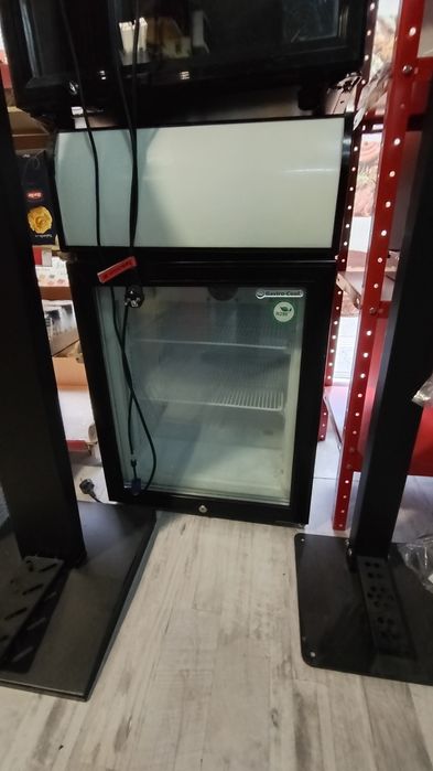 Хладилни витрини