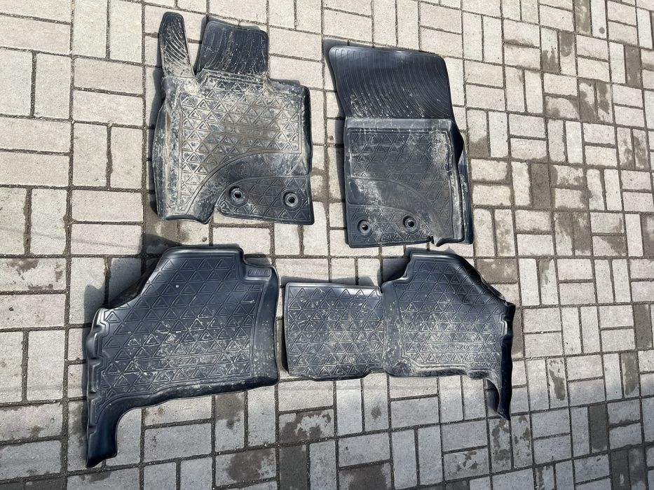 Полики Лексус ЛХ570