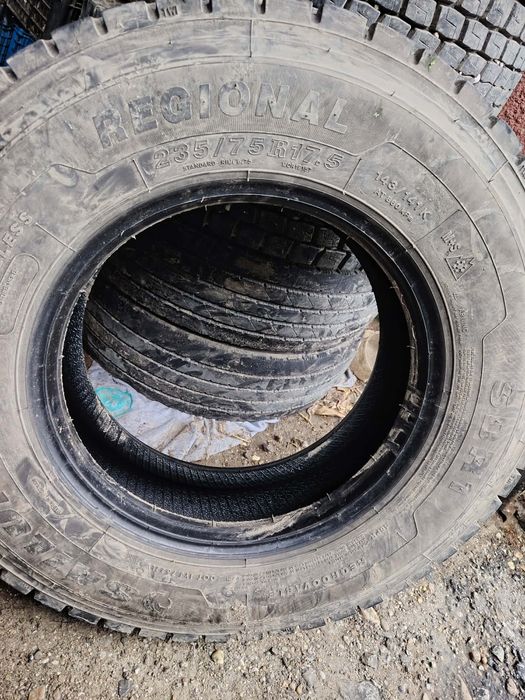 гуми за камион 17.5  235/75