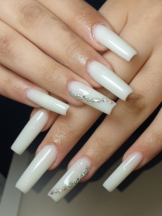 Aplic unghii cu gel!