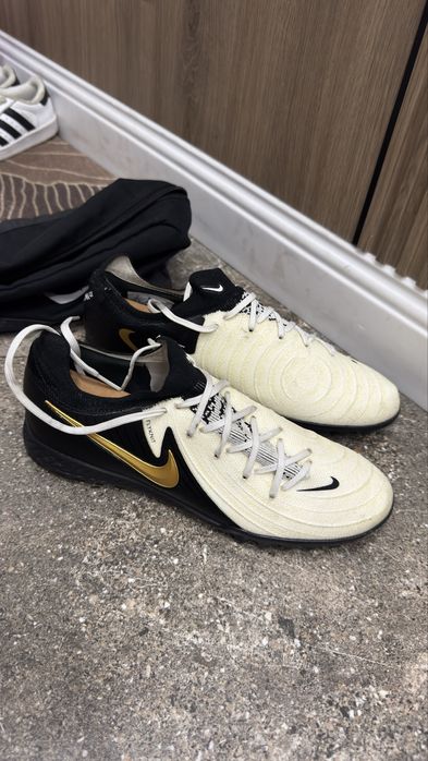 Футбольные бутсы Nike Phantom GX 2