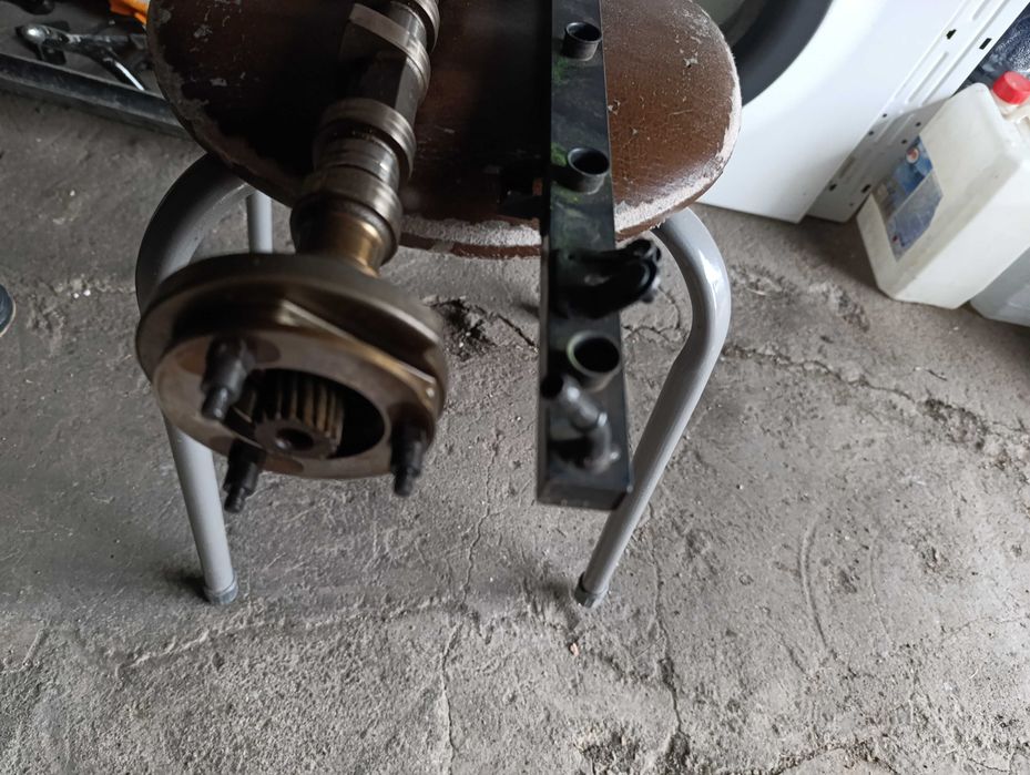 Продам распредвал БМВ ванусный 2.0л