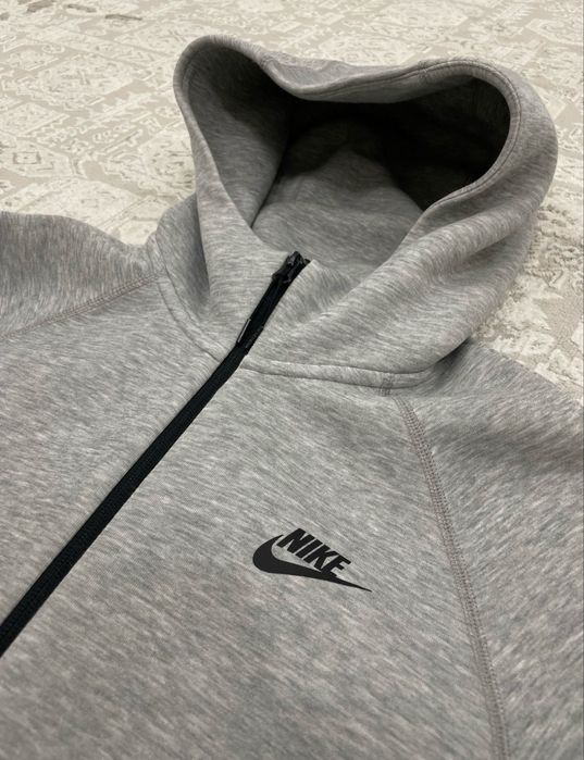 Nike tech fleece
