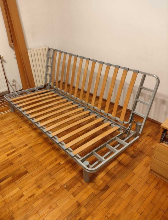 Oferta canapea extensibila Ikea 1, 40X2M la 550 lei