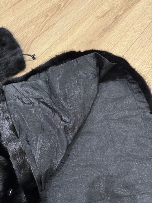 Норковая шуба с капюшоном из соболя