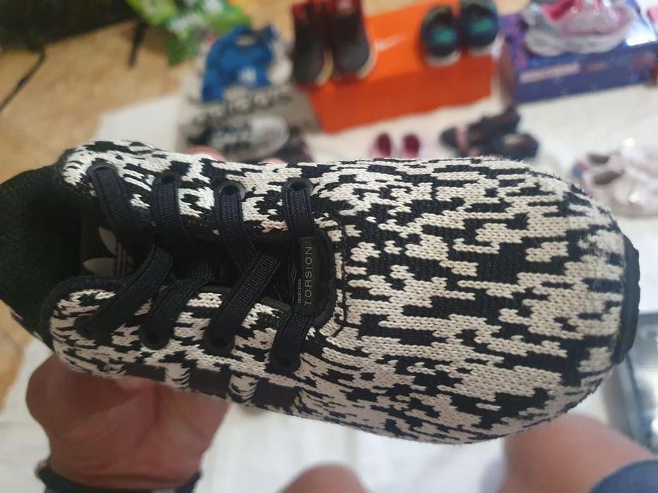 Adidas Nike Skechers