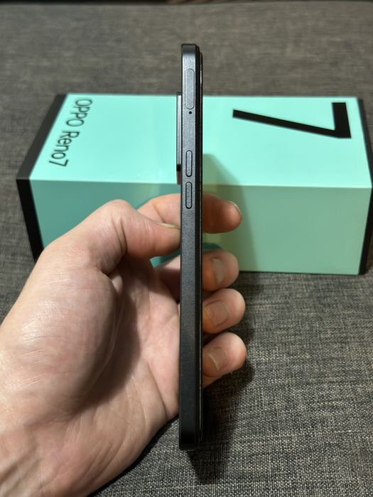 Oppo Reno7 4G 128 GB (обмен на iphone 13 pro)