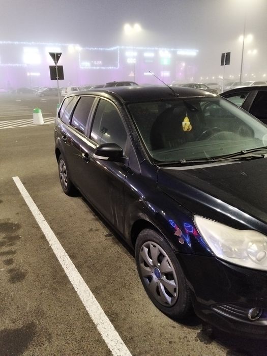 Vând sau schimb Ford focus
