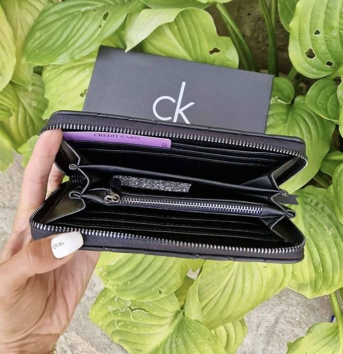 Дамски портмонета СК