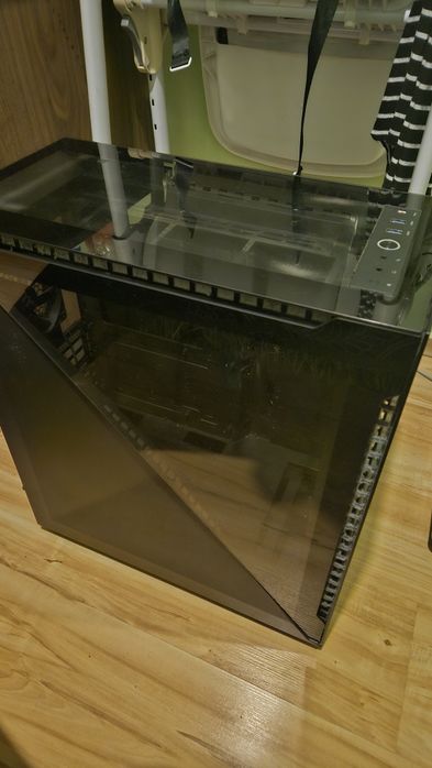 Комп. части Crucial T700/охладител/кутия