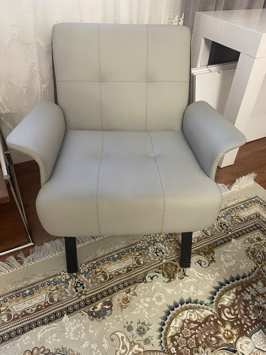 Продам кресло кожаное