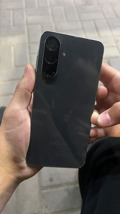 Samsung A56 128 гб, обмен на айфон