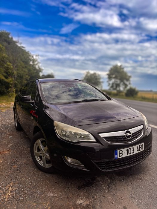 Se vinde ! Opel Astra J