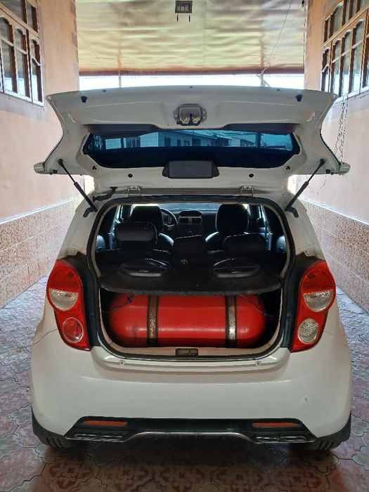 Спарк 2 пазиция 2013,1.25 матор,