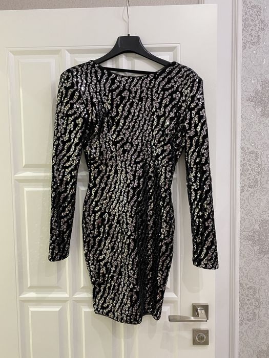 Продам платье!!