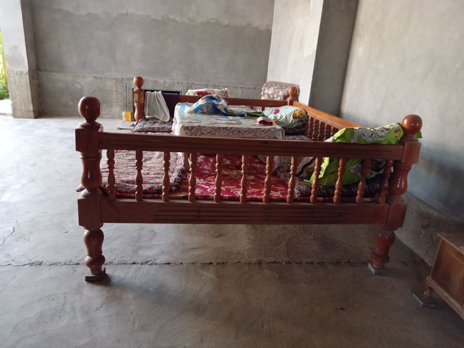 Тапчан. 2.5 х 2 метра.