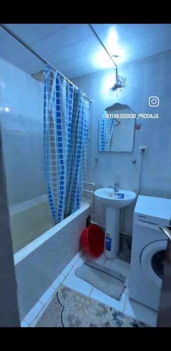 Продается Kvartira sotiladi sampi yaqinida 2 xona 3 xona qilingan