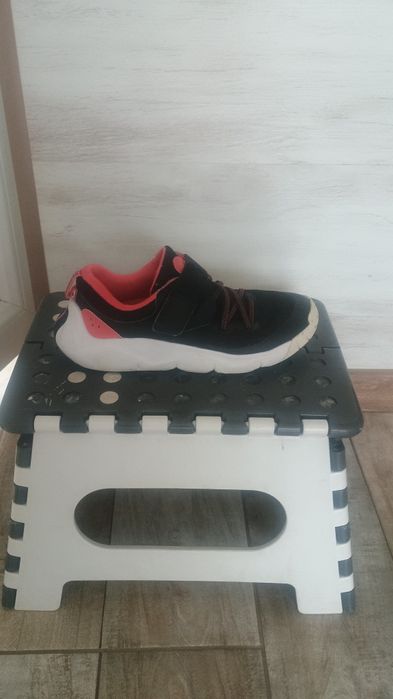 Детски маратонки за момиче