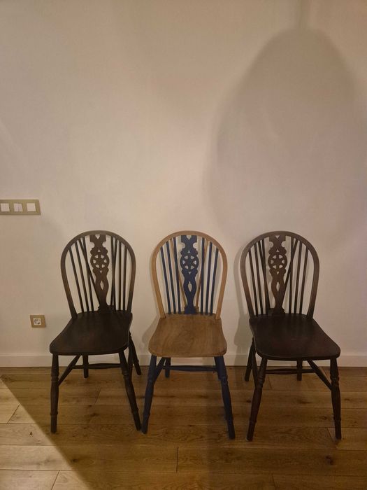 Ретро дървени столове