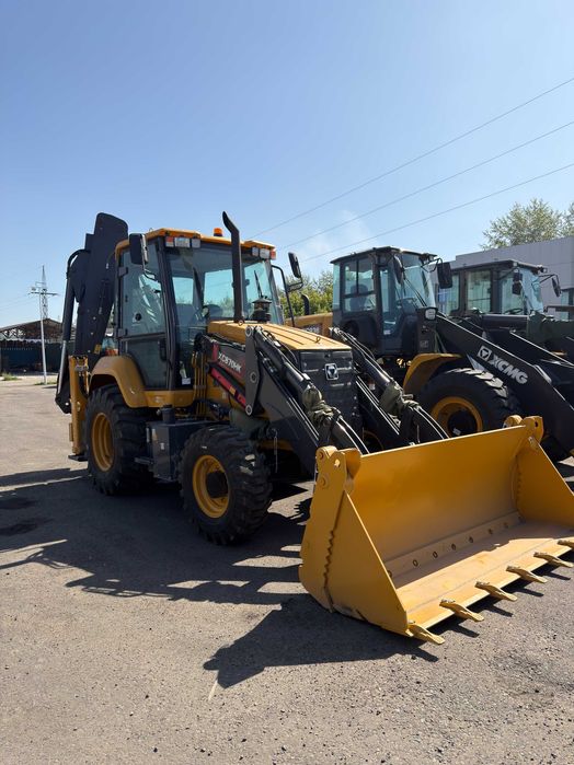 Экскаватор-погрузчик XCMG XC870HK